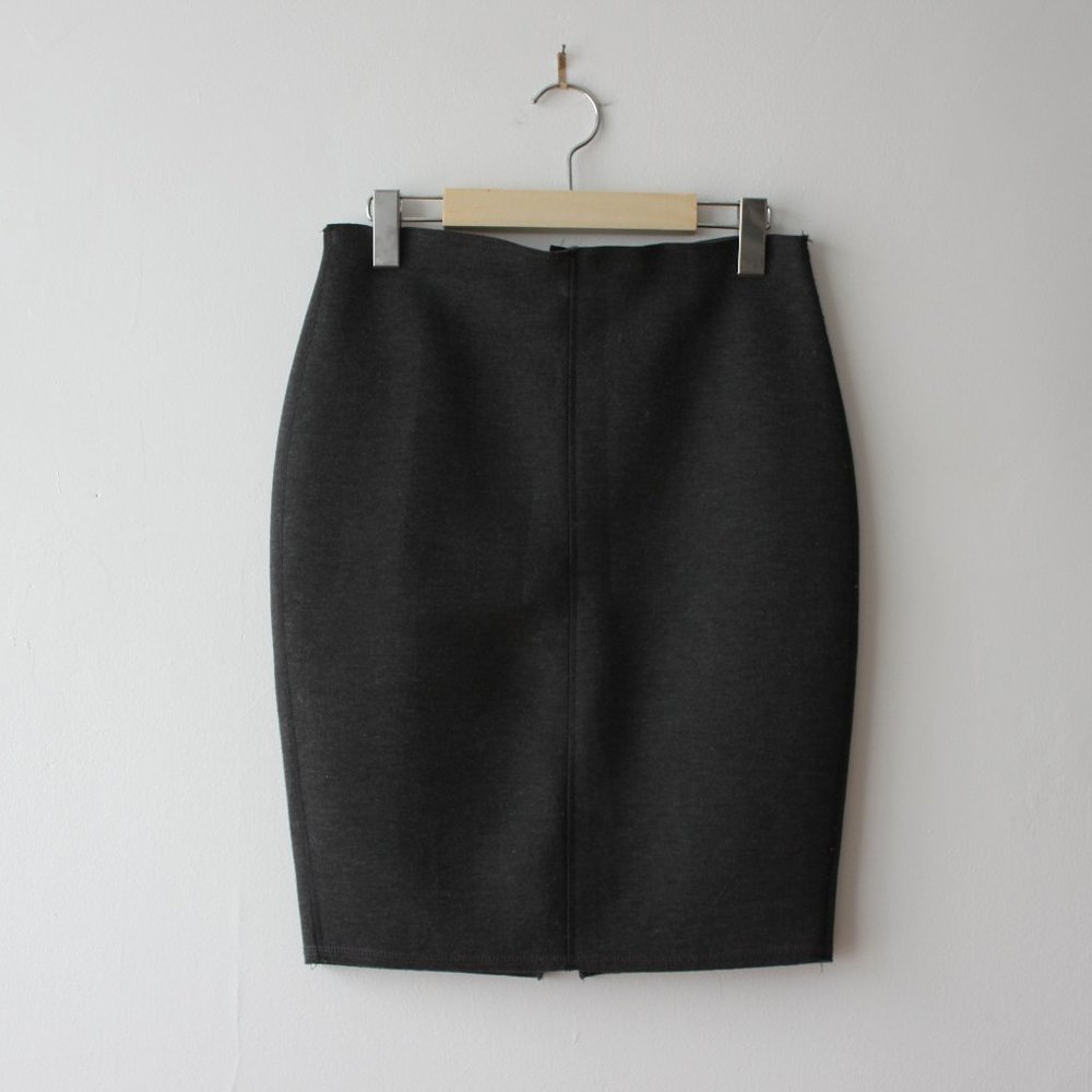 2/20$ Catherine Malandrino Dark Gray Pencil Skirt